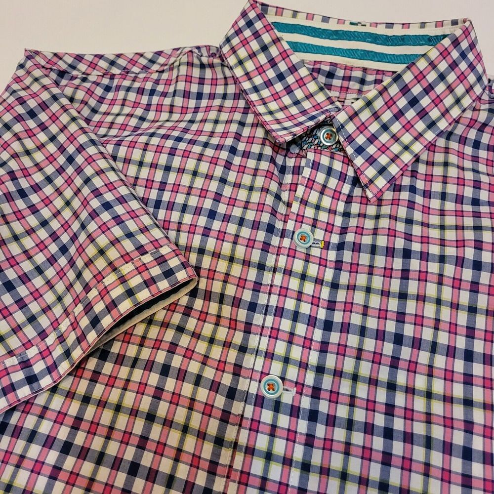 Robert Graham Short Sleeve Plaid Button Down Shirt Men's Size‎ Large